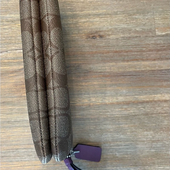 Coach Double Zip wristlet - Picture 3 of 4
